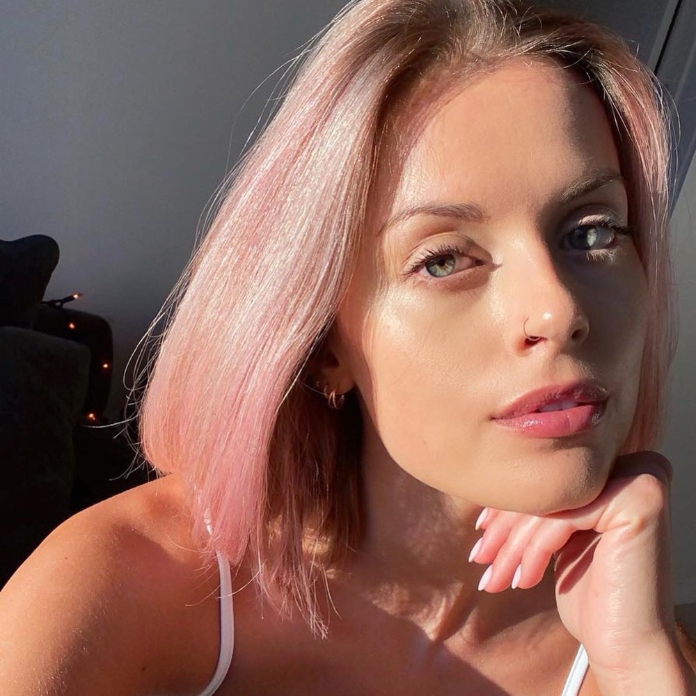 Meet your Posher, Andrea